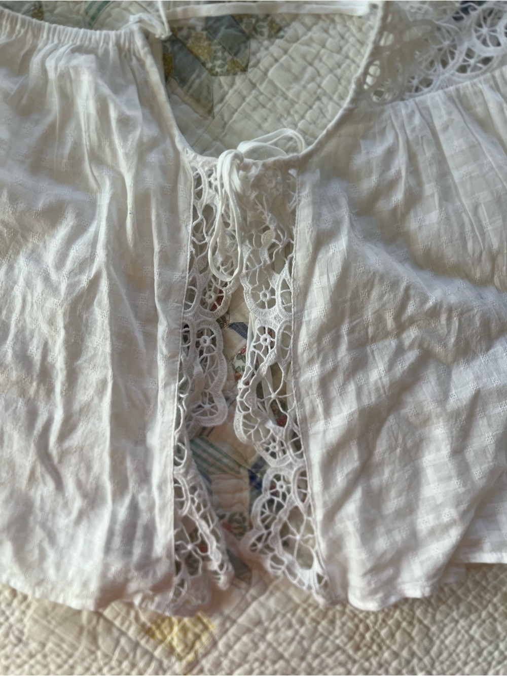 American Eagle Outfitters White Lace-Trim Camisole - Picture 3 of 4